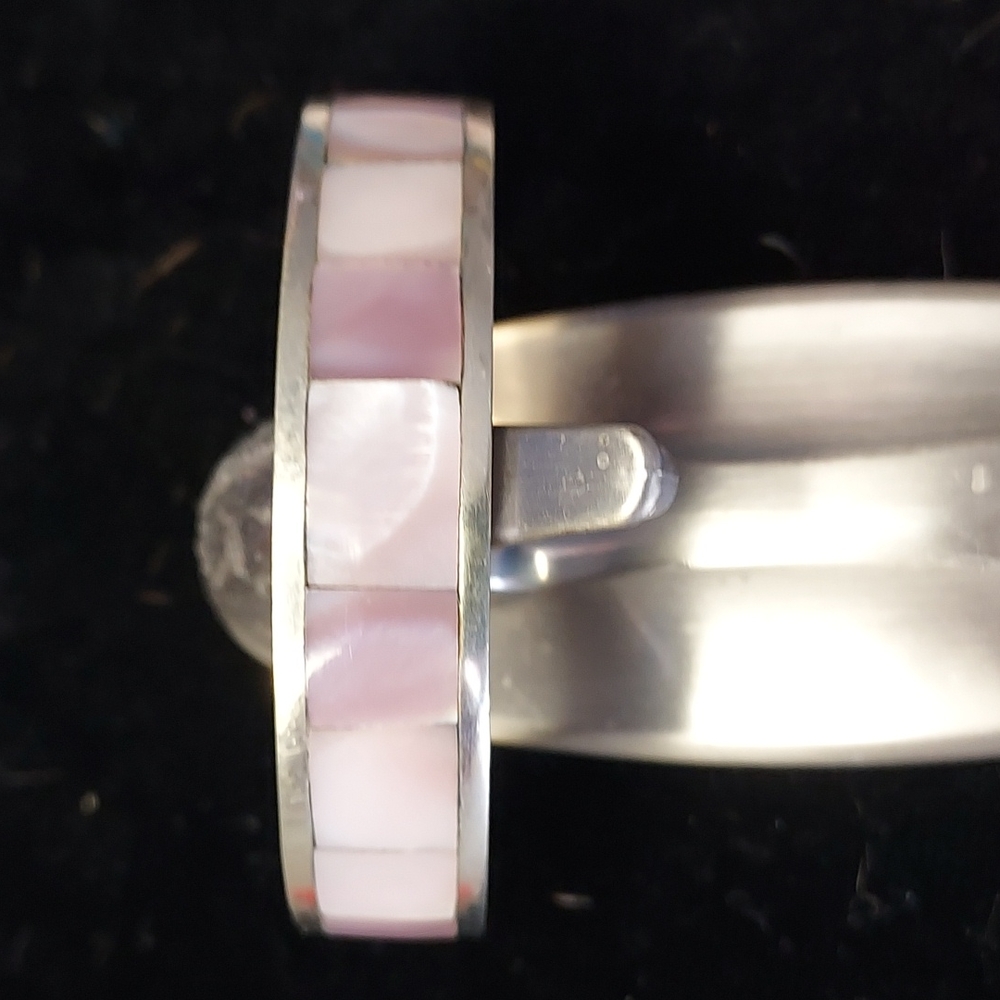 Silver and pink shell bracelet
